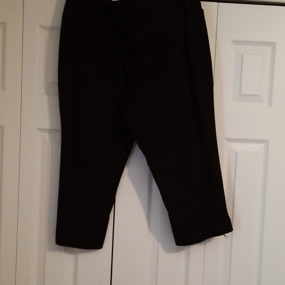 Talbots Capris - Picture 2 of 3